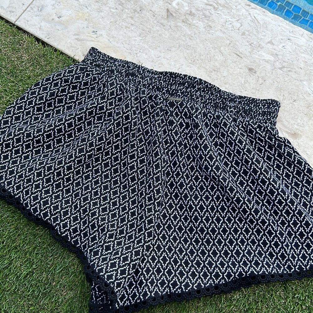 EUC Volcom pool or beach cover up shirts - Picture 5 of 6